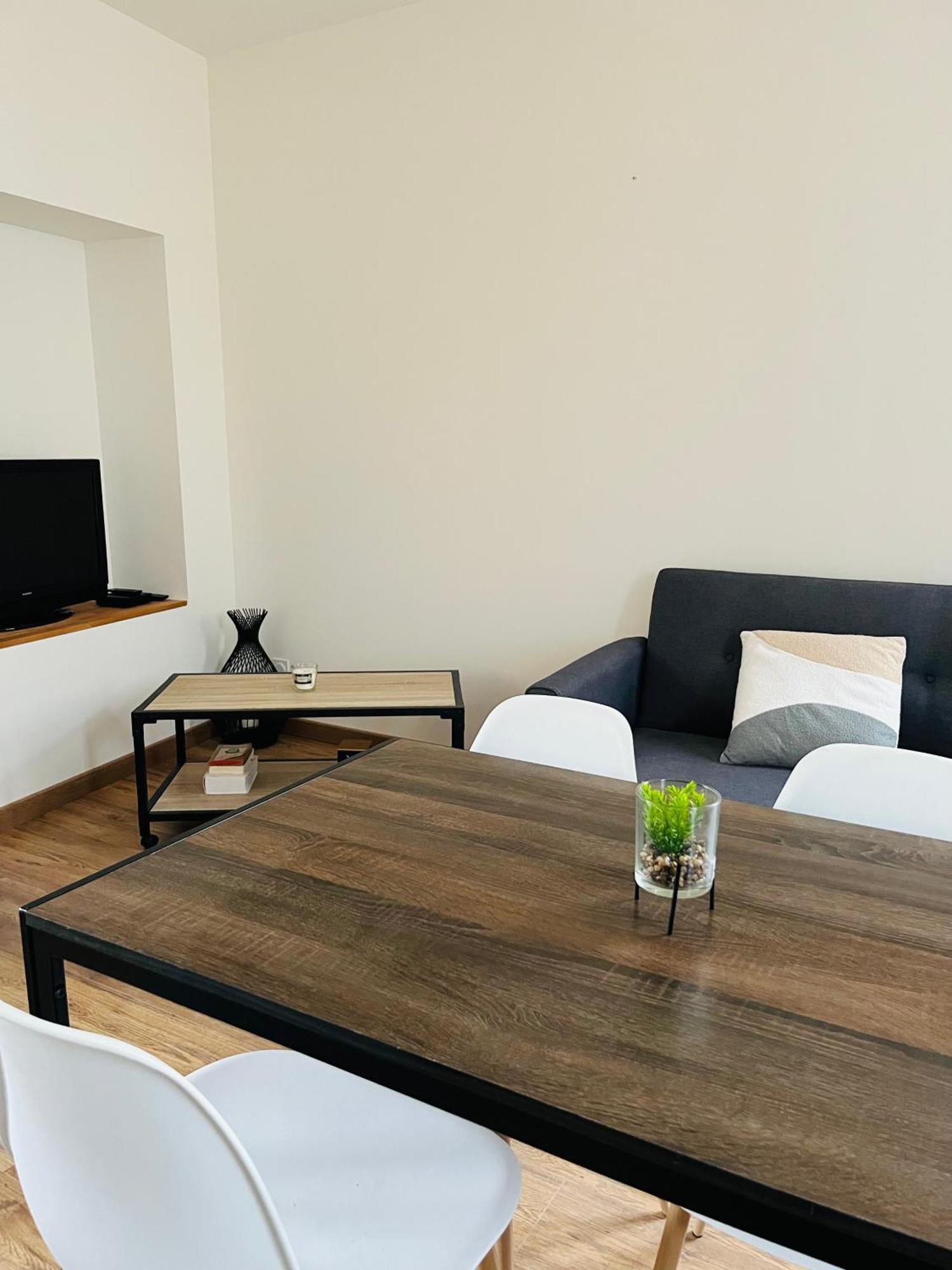 Logements 6 Pers A 15 Minutes D Angers Corné Exterior foto
